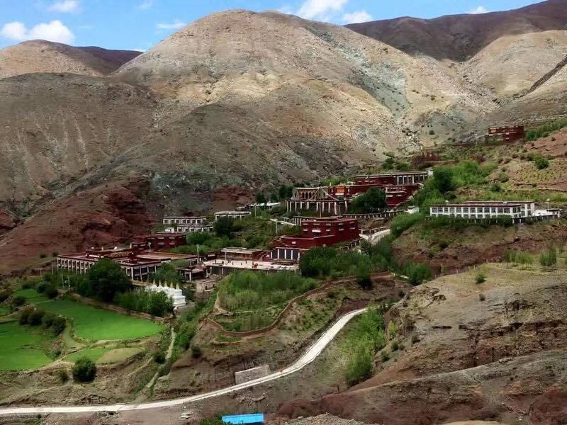 Файл:NgorMonastery1.jpg