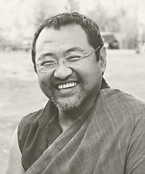 Файл:JigmeTromgeRinpoche.jpg