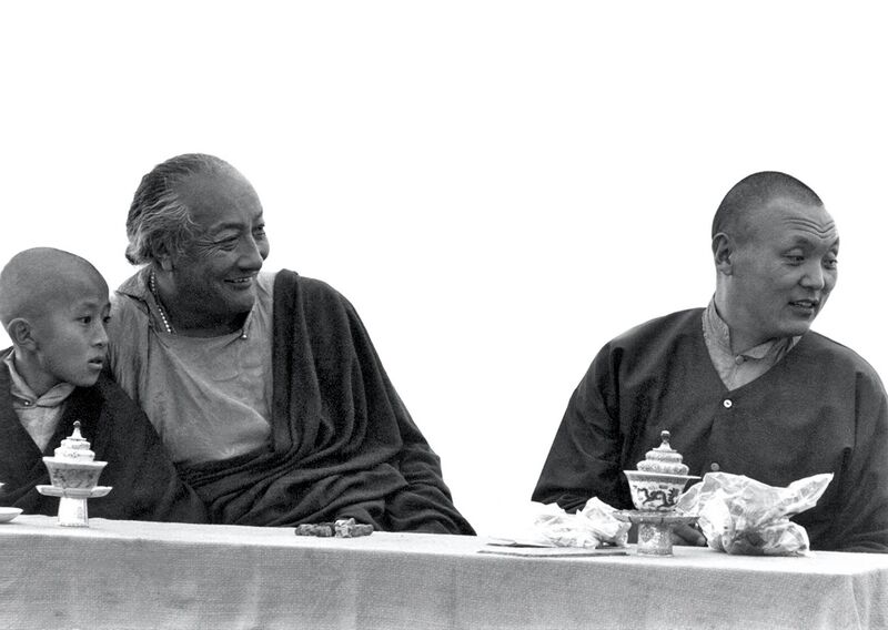 Файл:8KhamtrulRinpoche1.jpg