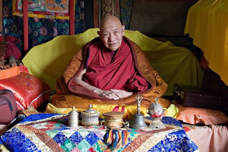 Файл:TrulshikRinpoche.jpg