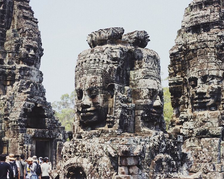 Файл:Bayon.jpg