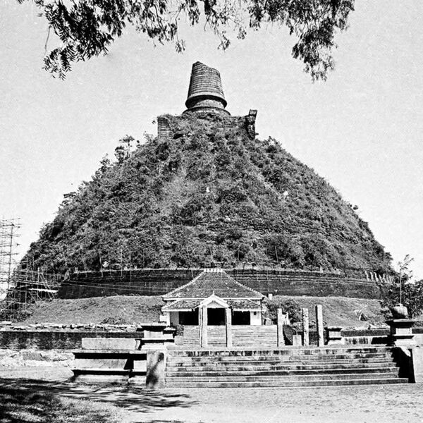 Файл:Jetavanaramaya.jpg