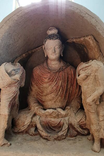 Файл:BuddhaMuni.jpg