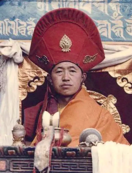 Файл:GarchenRinpoche2.png