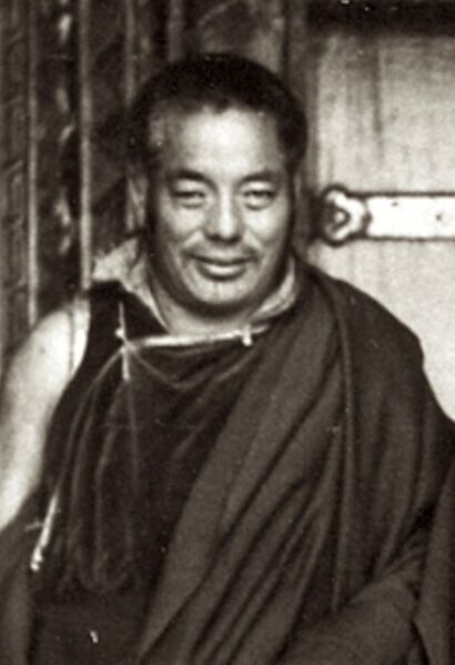Файл:GyaltonRinpoche.jpg